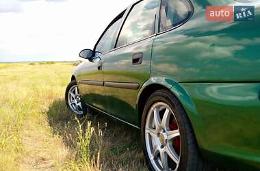 Седан Opel Vectra 1996 в 