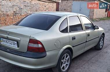 Седан Opel Vectra 1996 в 