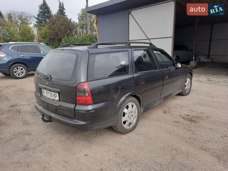 Универсал Opel Vectra 2001 в Сумах