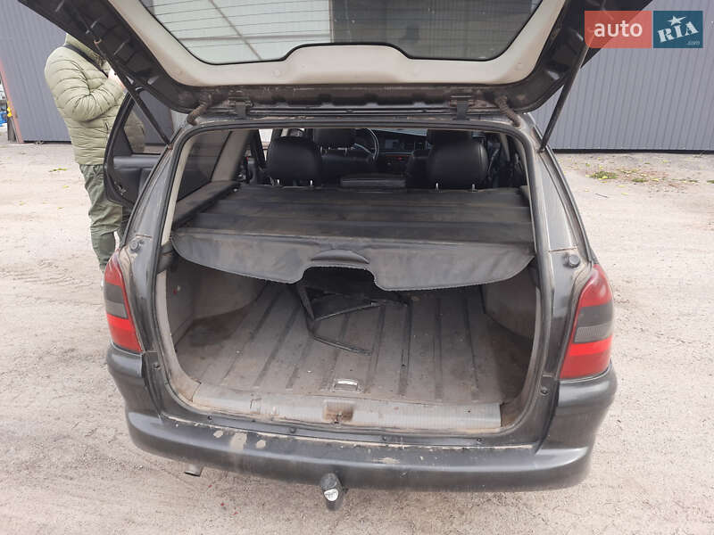 Универсал Opel Vectra 2001 в Сумах
