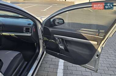 Седан Opel Vectra 2007 в  фото 19 Седан Opel Vectra 2007 в