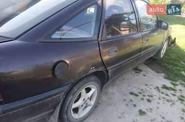 Лифтбек Opel Vectra 1992 в 