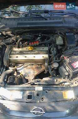 Лифтбек Opel Vectra 1997 в 