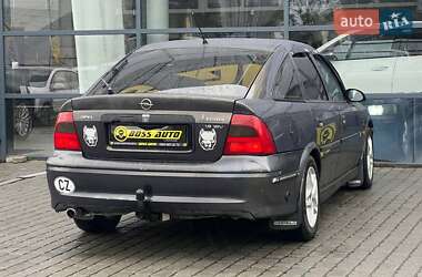 Лифтбек Opel Vectra 2000 в 