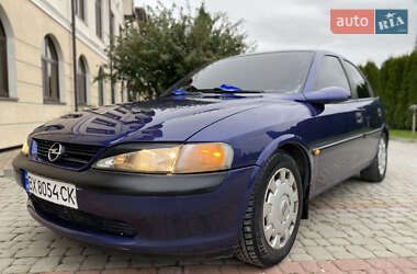 Лифтбек Opel Vectra 1997 в 
