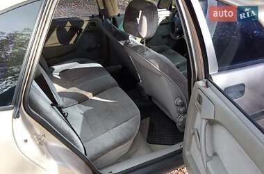 Лифтбек Opel Vectra 1992 в 