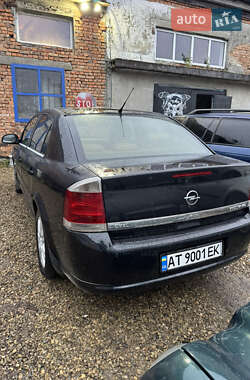 Седан Opel Vectra 2007 в Долине