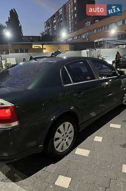 Седан Opel Vectra 2004 в Ужгороде