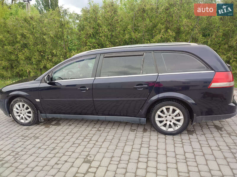 Универсал Opel Vectra 2004 в Борщеве