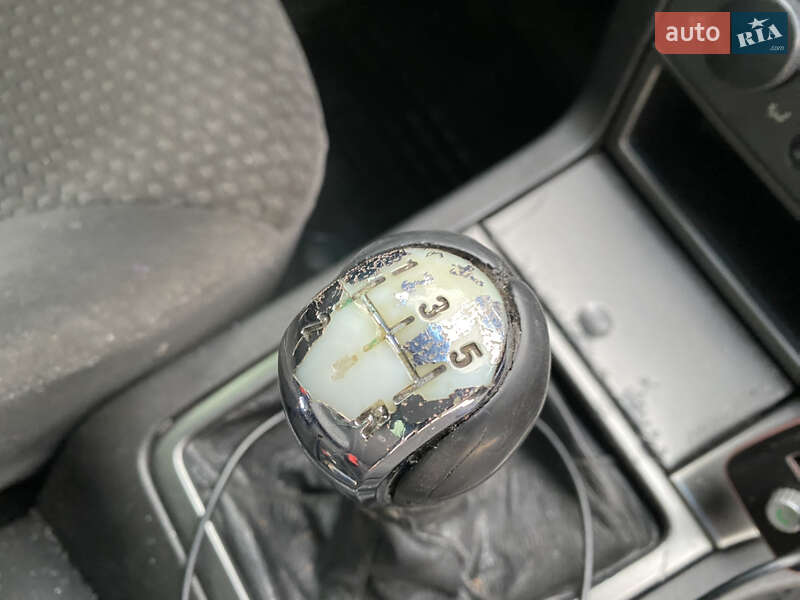 Седан Opel Vectra 2003 в Києві