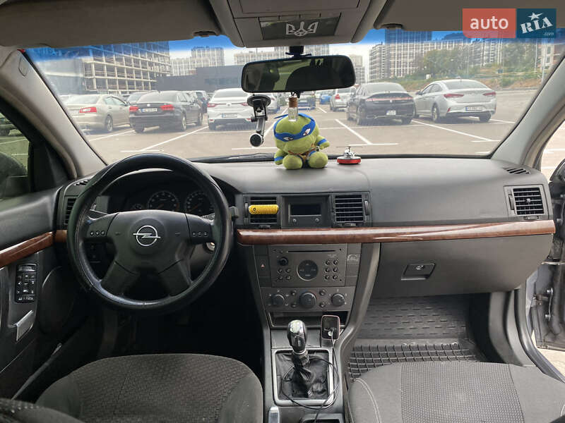 Седан Opel Vectra 2003 в Києві