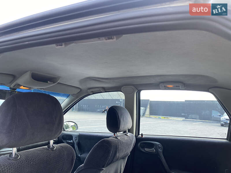 Лифтбек Opel Vectra 2001 в Львове