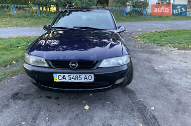 Универсал Opel Vectra 1998 в Барановке