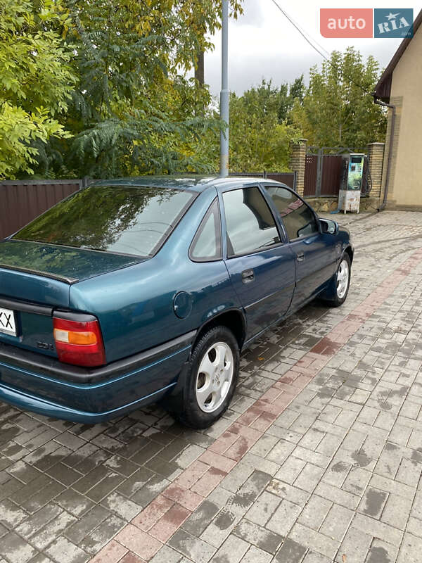 Седан Opel Vectra 1994 в Могилев-Подольске