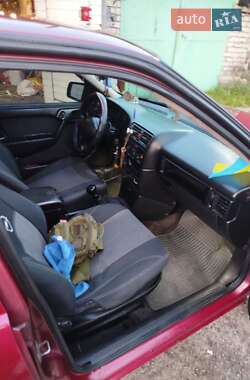 Лифтбек Opel Vectra 1992 в Киеве