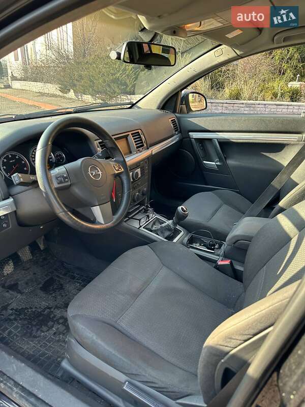 Универсал Opel Vectra 2006 в Каменском