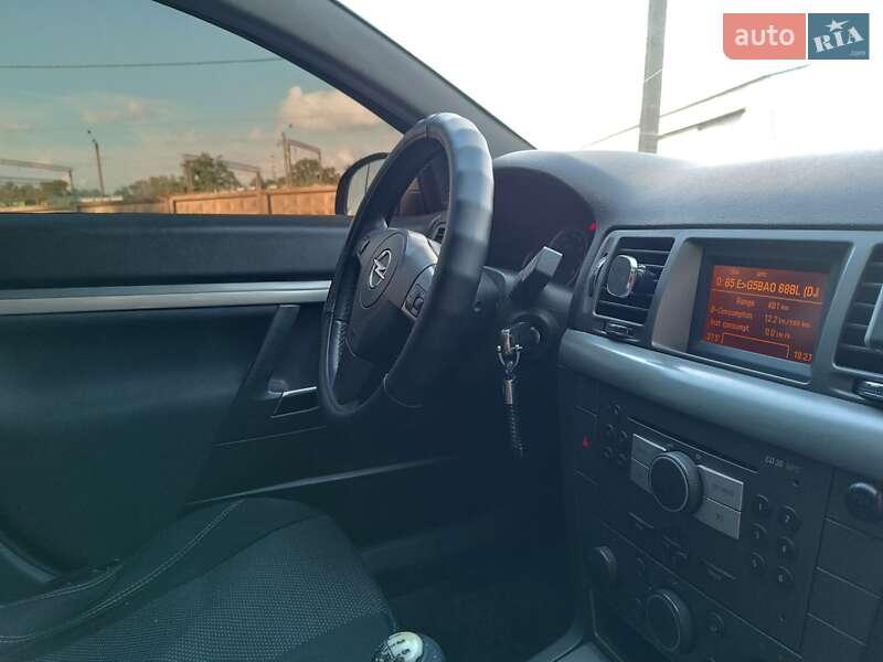 Седан Opel Vectra 2007 в Долинській