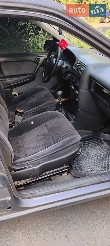Седан Opel Vectra 1989 в Чернівцях фото 2 Седан Opel Vectra 1989 в Чернівцях