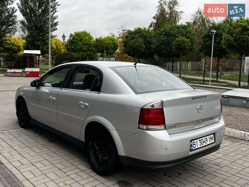 Седан Opel Vectra 2005 в Кременчуге