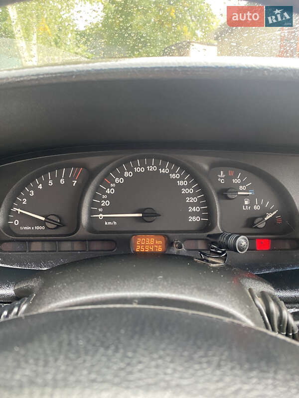 Седан Opel Vectra 1996 в Броварах