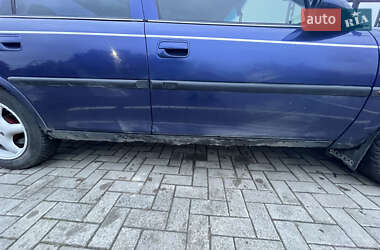 Седан Opel Vectra 1996 в 