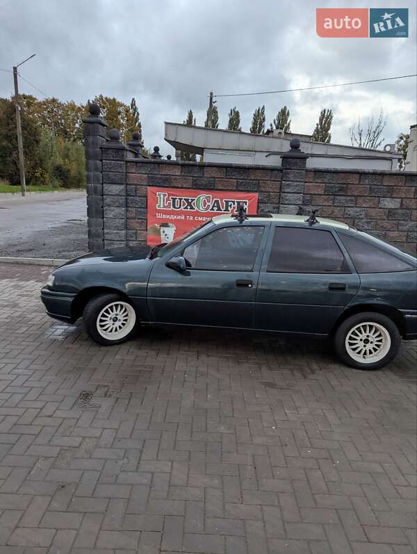 Лифтбек Opel Vectra 1994 в Ровно фото 4 Лифтбек Opel Vectra 1994 в Ровно