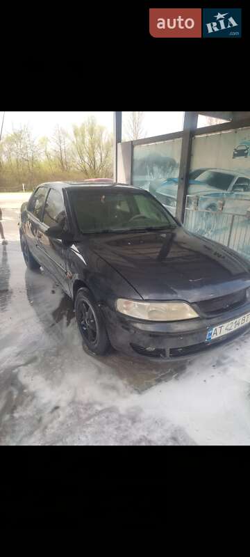 Седан Opel Vectra 1997 в Івано-Франківську