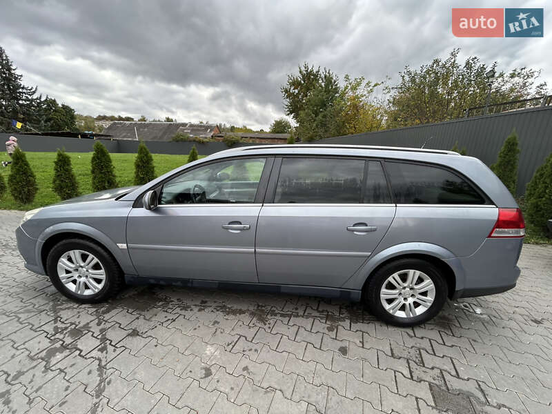 Универсал Opel Vectra 2007 в Черновцах