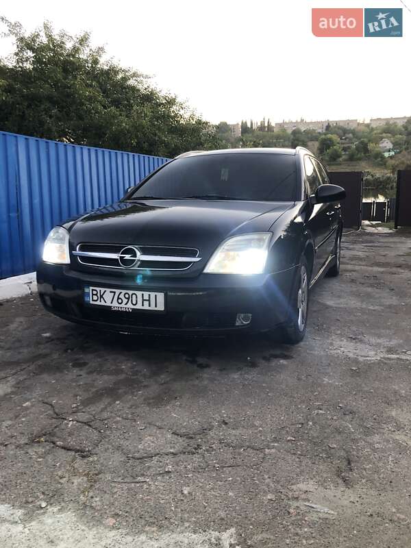 Универсал Opel Vectra 2004 в Смолином
