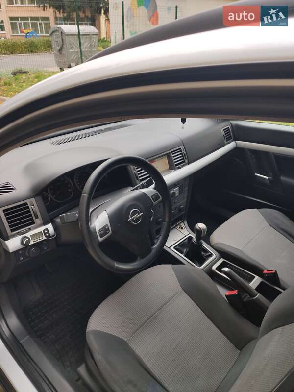 Універсал Opel Vectra 2005 в Харкові