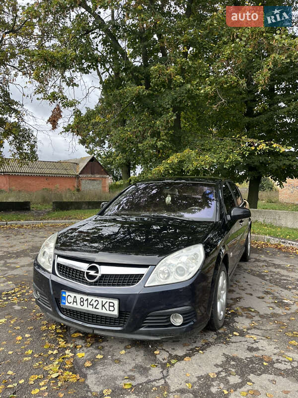 Седан Opel Vectra 2005 в 