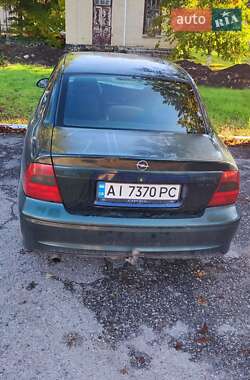 Седан Opel Vectra 1999 в Тетієві