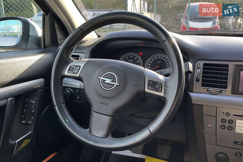 Ліфтбек Opel Vectra 2006 в Стрию фото 18 Ліфтбек Opel Vectra 2006 в Стрию