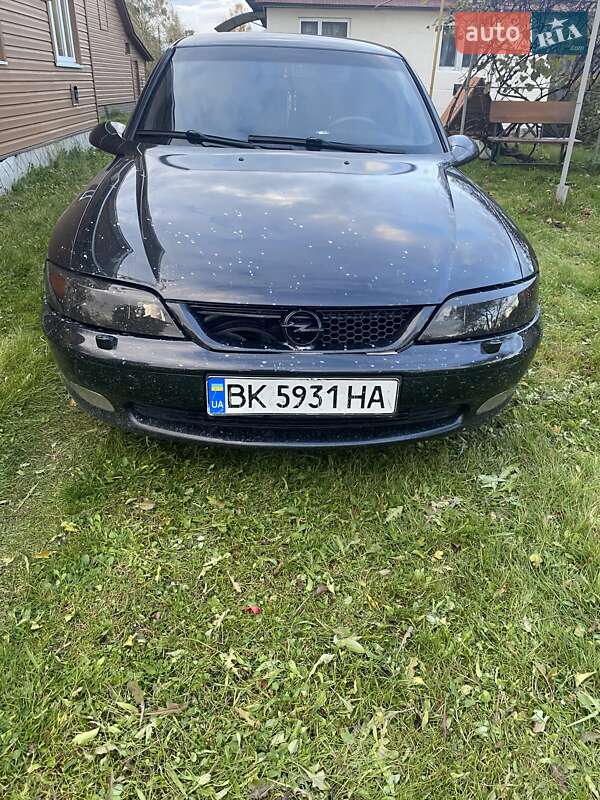 Седан Opel Vectra 1998 в Рокитном