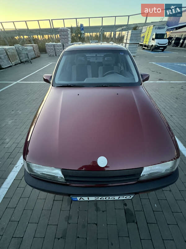 Седан Opel Vectra 1990 в Боярке фото 2 Седан Opel Vectra 1990 в Боярке