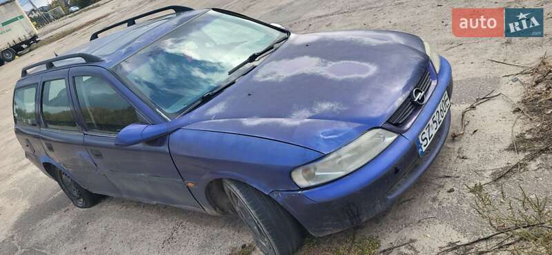 Універсал Opel Vectra 1997 в  фото Універсал Opel Vectra 1997 в