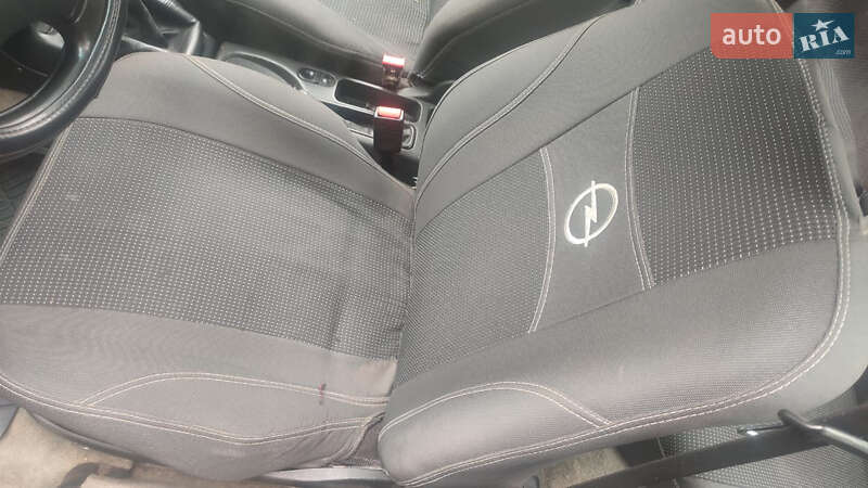 Седан Opel Vectra 1991 в Луцьку фото 5 Седан Opel Vectra 1991 в Луцьку