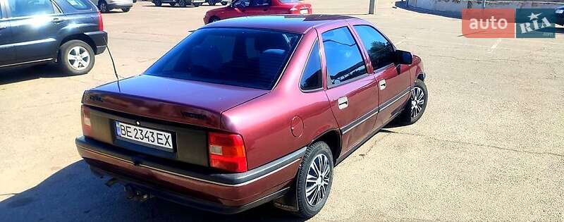 Седан Opel Vectra 1991 в Николаеве фото 3 Седан Opel Vectra 1991 в Николаеве