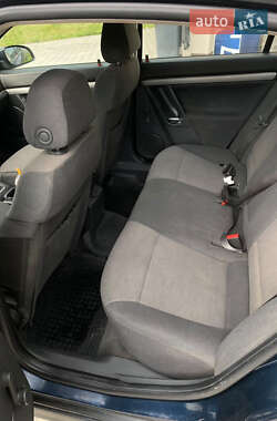 Седан Opel Vectra 2002 в 