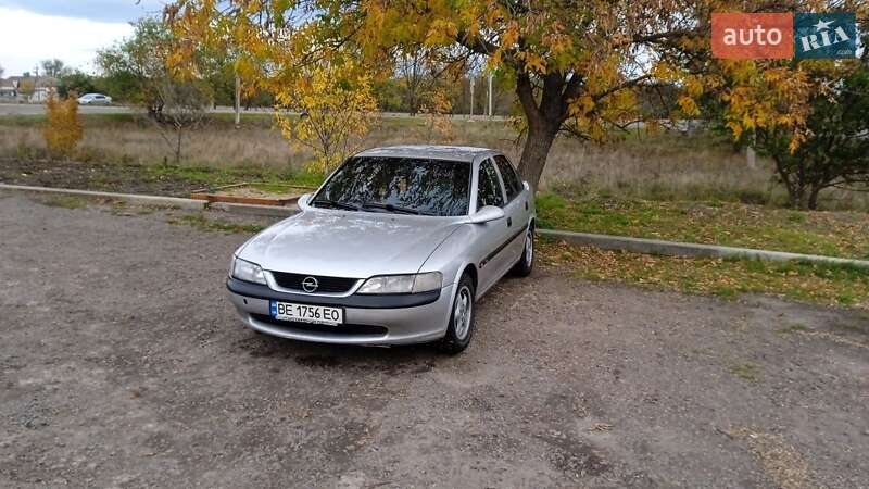 Седан Opel Vectra 1997 в Вознесенске