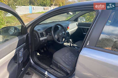 Седан Opel Vectra 2004 в  фото 10 Седан Opel Vectra 2004 в