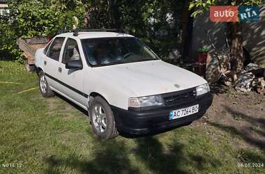 Седан Opel Vectra 1990 в  фото 3 Седан Opel Vectra 1990 в
