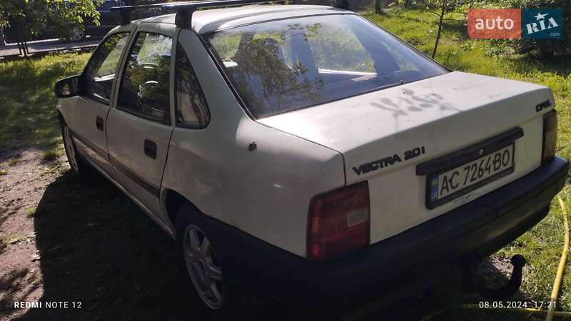 Седан Opel Vectra 1990 в Луцьку фото 5 Седан Opel Vectra 1990 в Луцьку