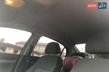 Седан Opel Vectra 2005 в  фото 17 Седан Opel Vectra 2005 в