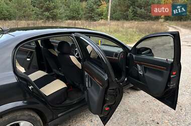 Седан Opel Vectra 2004 в 