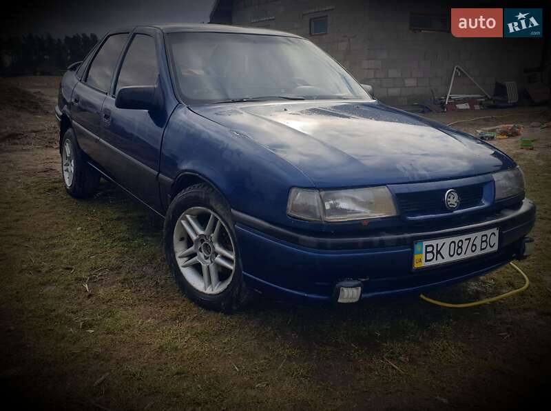 Седан Opel Vectra 1993 в Луцке фото Седан Opel Vectra 1993 в Луцке