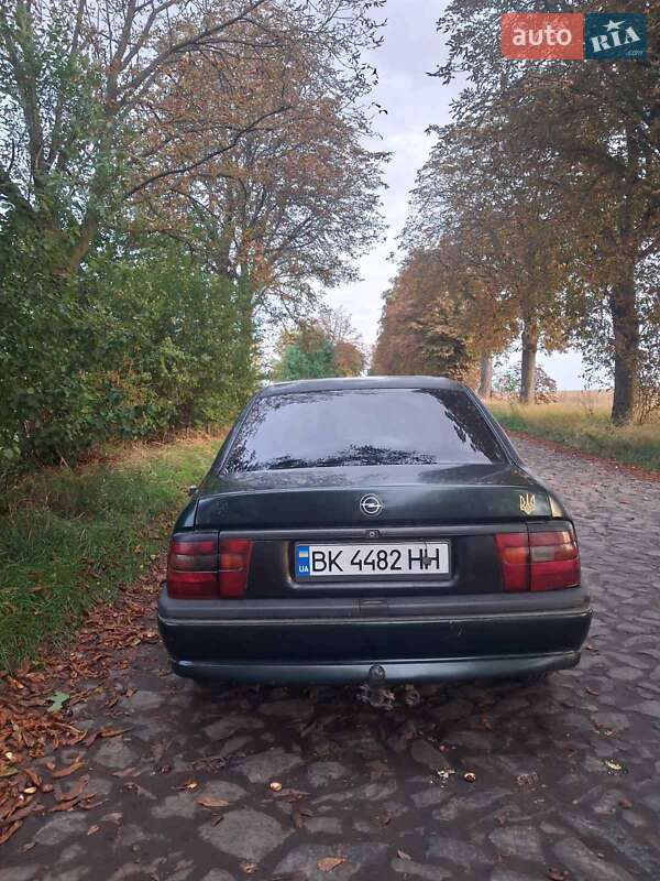 Седан Opel Vectra 1995 в Дубні фото 2 Седан Opel Vectra 1995 в Дубні