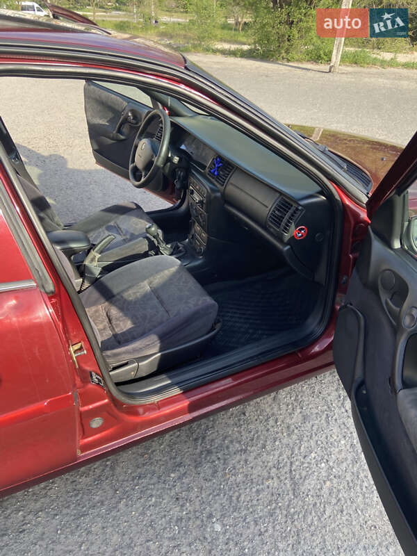 Седан Opel Vectra 1997 в Запорожье фото 8 Седан Opel Vectra 1997 в Запорожье