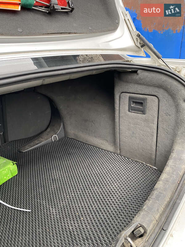 Седан Opel Vectra 2003 в Гостомеле