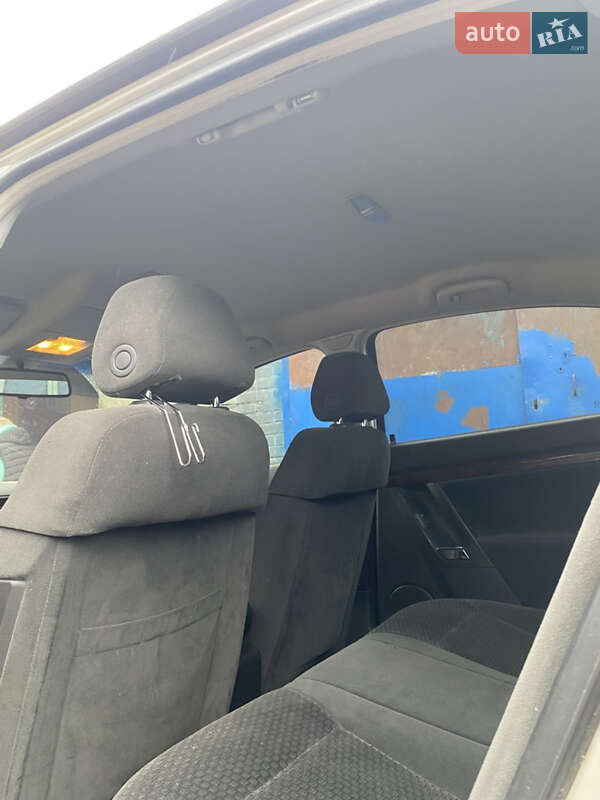 Седан Opel Vectra 2003 в Гостомеле